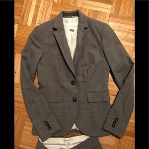 Banana Republic pant suit in excellent condition.